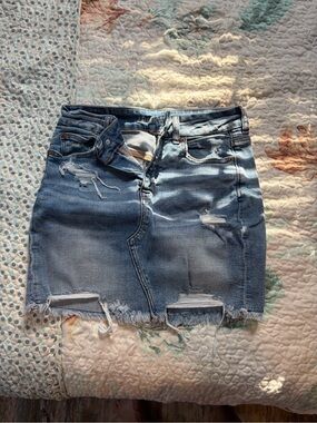 American Eagle Outfitters Light Blue Distressed Denim Mini Skirt